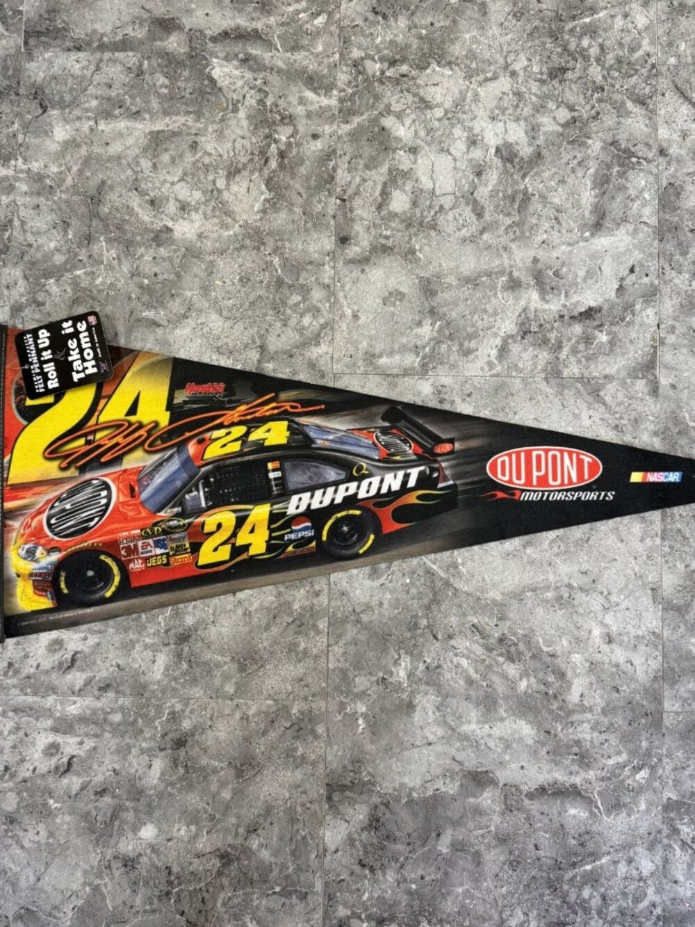 Jeff Gordon #24 Dupont 2009 NASCAR Wincraft Official Pennant NTW